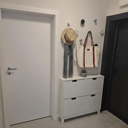 Summer Bianco 2br Апартаменти *