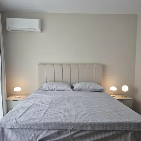 Summer Bianco 2br * Warna